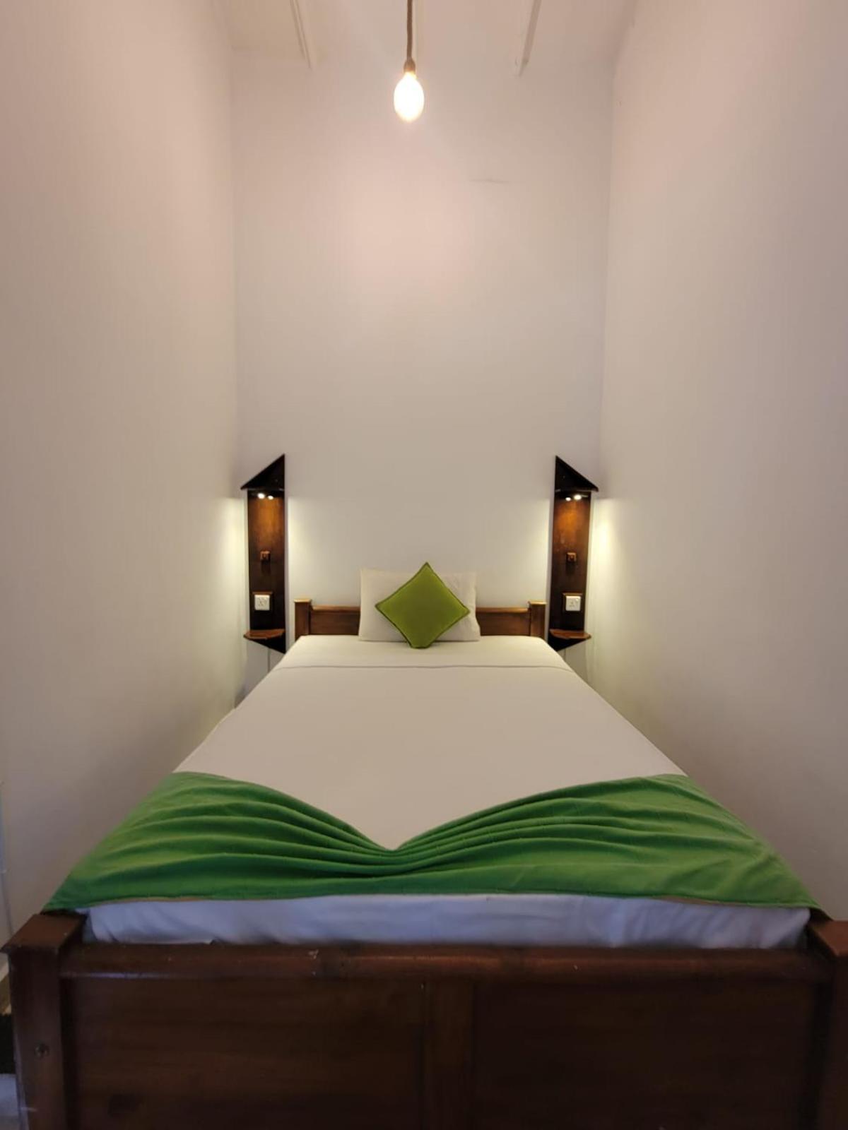 The Empyrean Airport Transit Hotel Katunayaka Екстериор снимка