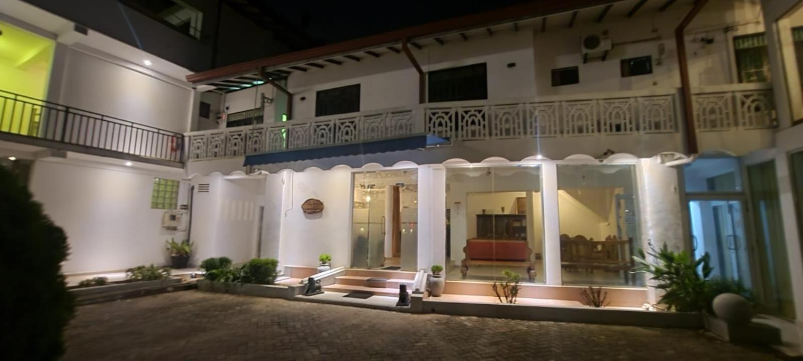 The Empyrean Airport Transit Hotel Katunayaka Екстериор снимка